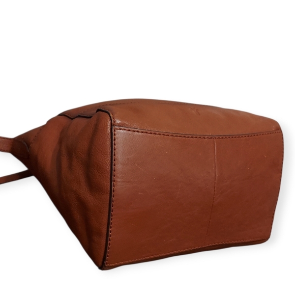 Frye Leather Side Pocket Shoulder Bag Great Condition - Picture 9 of 12